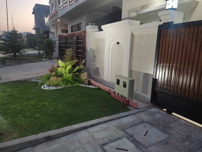 Duble Storey House For Sale In D12 Size 30*60 1