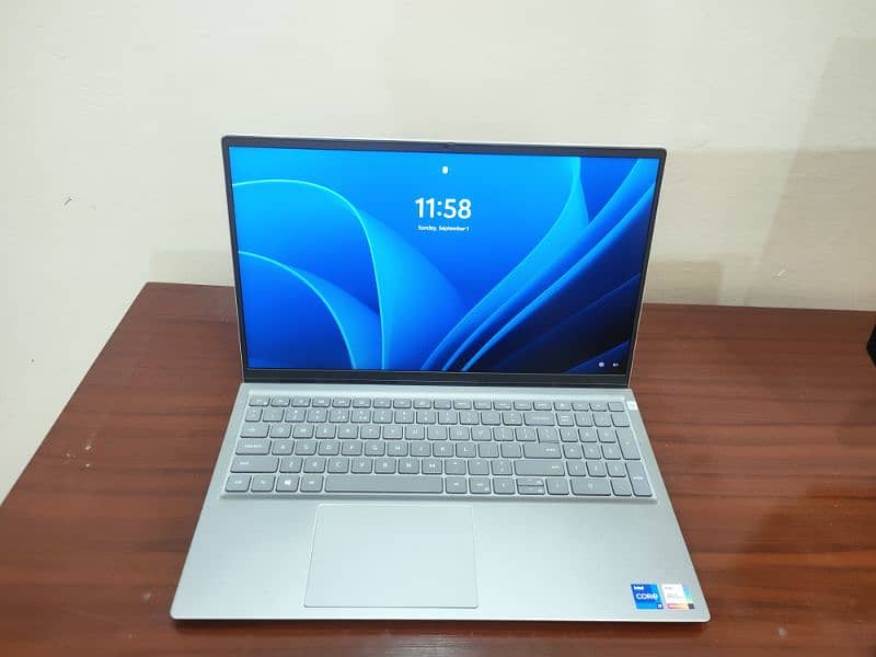 Dell Inspiron 15 5510 •(16/512 GB)• 16