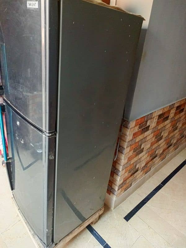 orient full size fridge mint condition 1