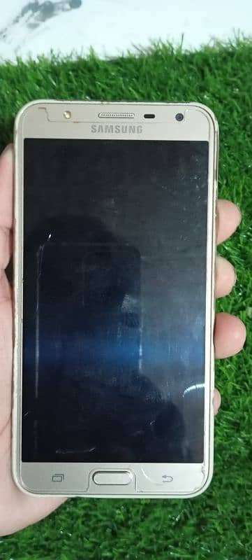 urgent for sale Samsung galaxy j7 core 4