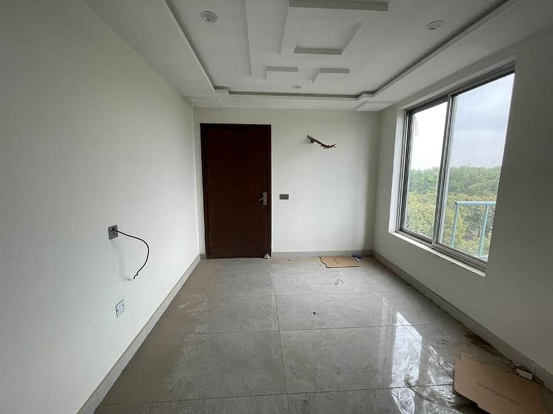 BRAND NEW 1 BHK NON-FURNISHED FOR RENT 4