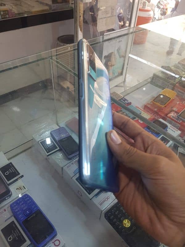 Vivo Y31 4gb 128gb 3