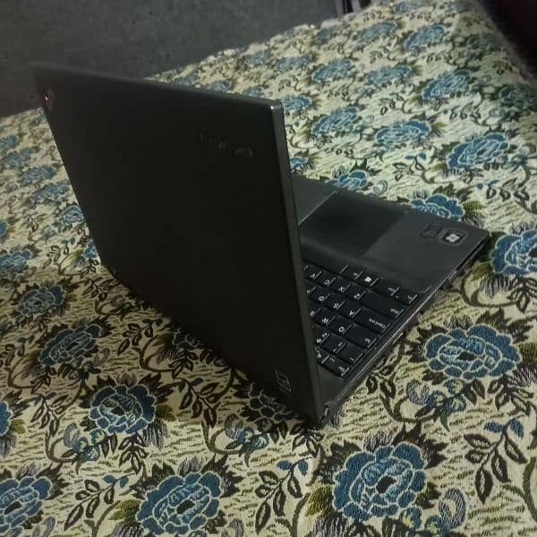 core i3 Lenovo ThinkPad 2