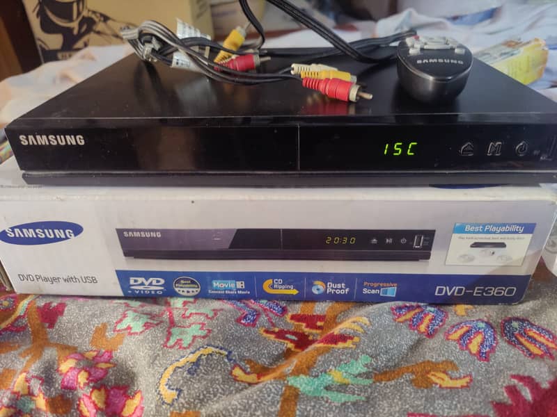 Samsung DVD Player E360 Watch movies from USB Lush condition 4