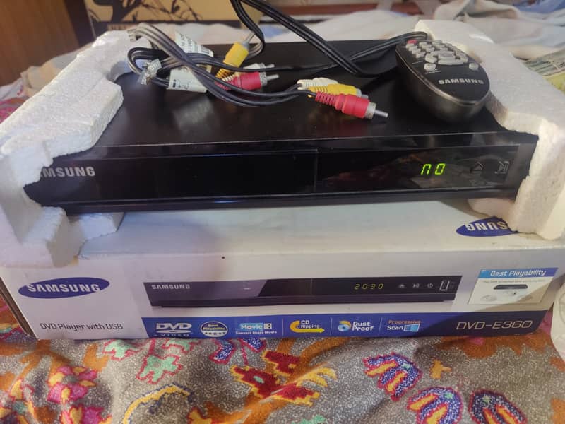 Samsung DVD Player E360 Watch movies from USB Lush condition 6