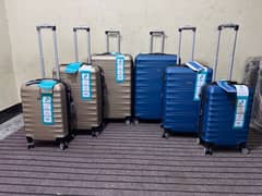 Luggage bags/ travel suitcases/ trolley bags/ travel trolley/ attachi