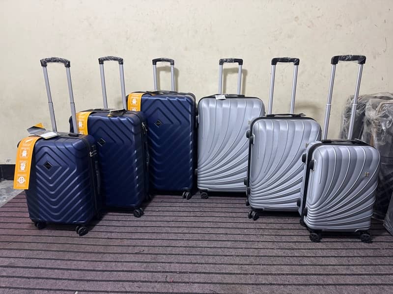 Luggage bags/ travel suitcases/ trolley bags/ travel trolley/ attachi 19