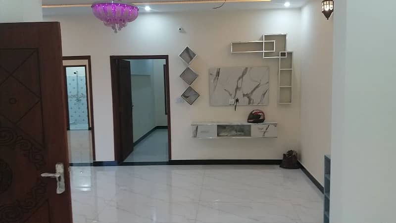 Lavish Beautiful Single Story House Available For Sale Reasonable Price in J Block Alrehman Garden Phase 2 20