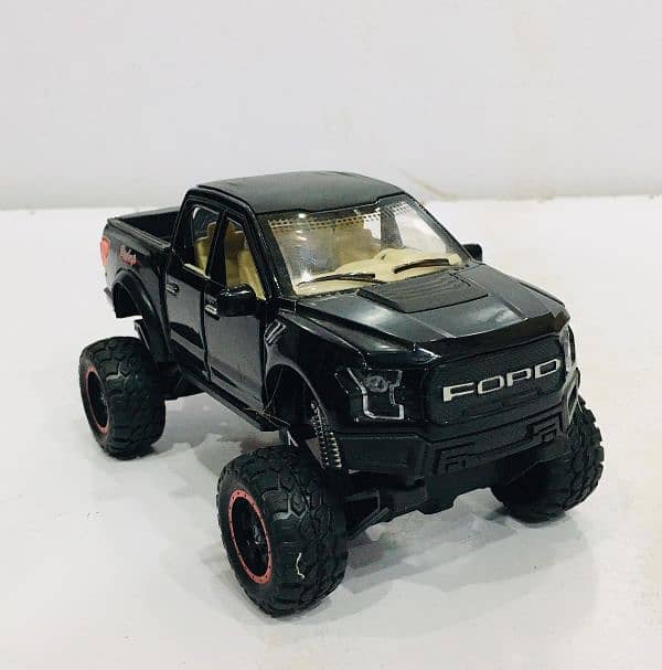 The famous car Ford Raptor Metal Toy 1