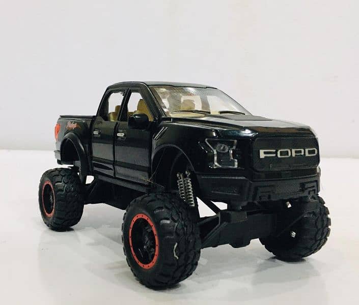 The famous car Ford Raptor Metal Toy 2