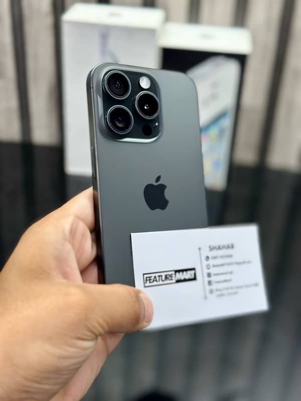 15 Pro 128GB Factory Unlock Black Colour 4