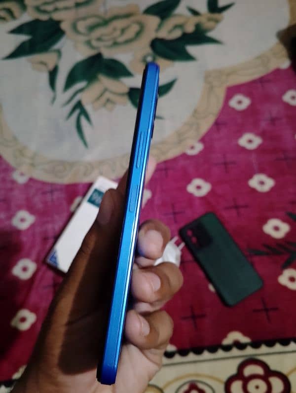 Infinix note 12 8/128 with original box charge,03271060622 2