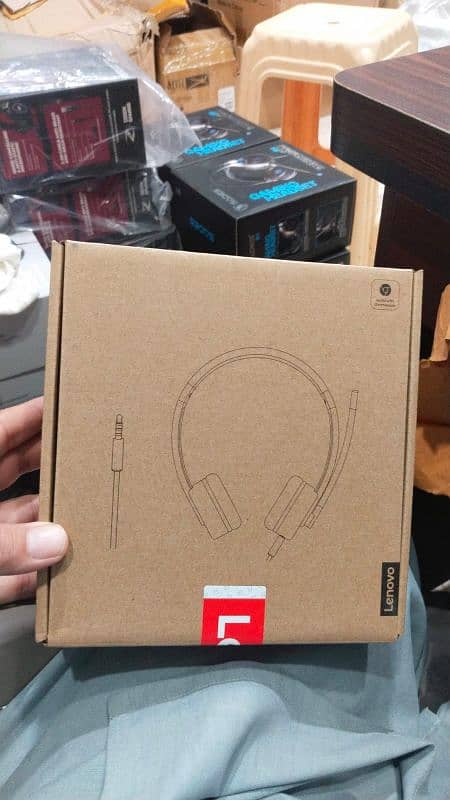 Lenovo 100 Stereo Analog Headset, 3.5mm, 180° Boom Microphone 7