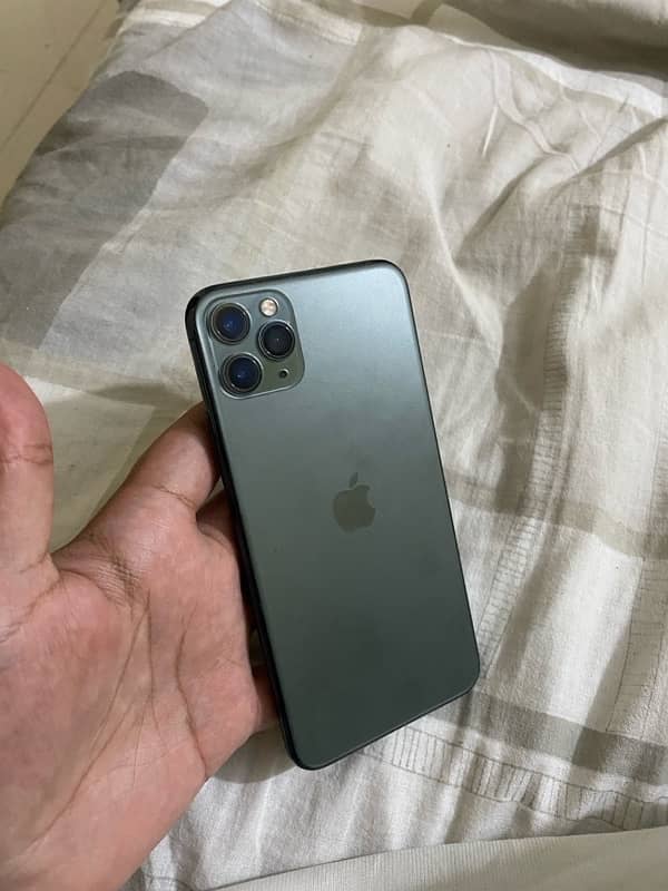 Iphone 11 pro max PTA Approved 4