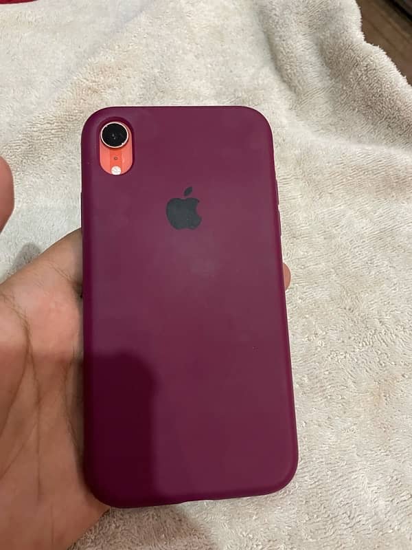 iPhone XR 64gb factory unlock 6