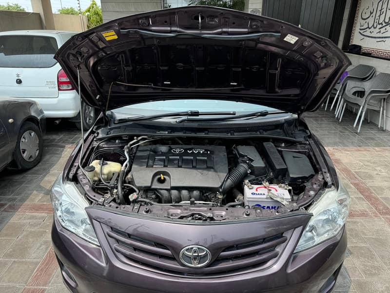 Toyota Corolla GLI 2012 1.6 Auto 9