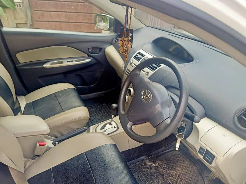 Toyota Belta 2011 japani genuine condition 4