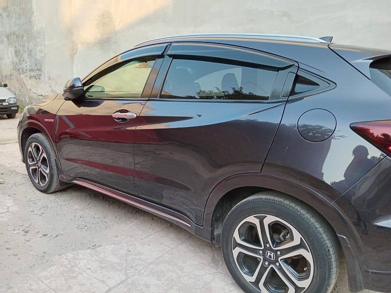 Honda Vezel 2016 3