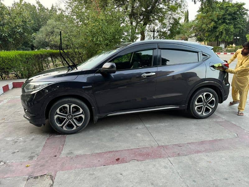 Honda Vezel 2016 11