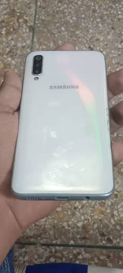 Samsung A50 6/128gb urgent sale 03264960882