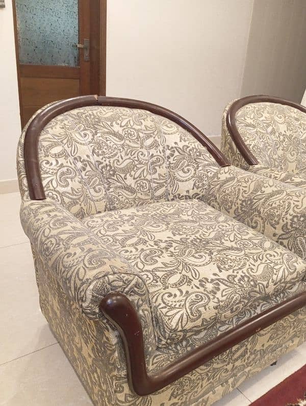 5 Seater Sofa Set(3+1+1) 5