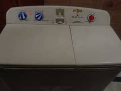 super Asia 10 kgs  with dryer twin tub