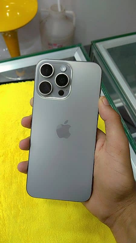 IPHONE 15 PRO MAX 0