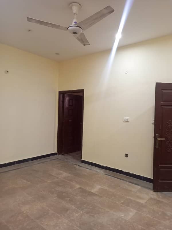 Upper portion house for rent. Location paris city g block h13. 3