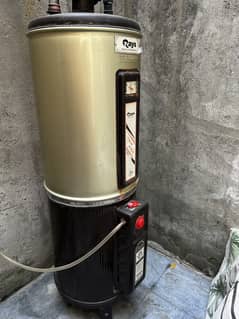 Geyser for sale  Perfect Condition