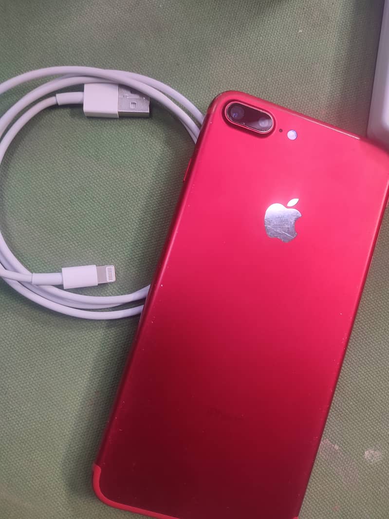 Iphone 7 plus 128 gb non pta with new data cable and box 0