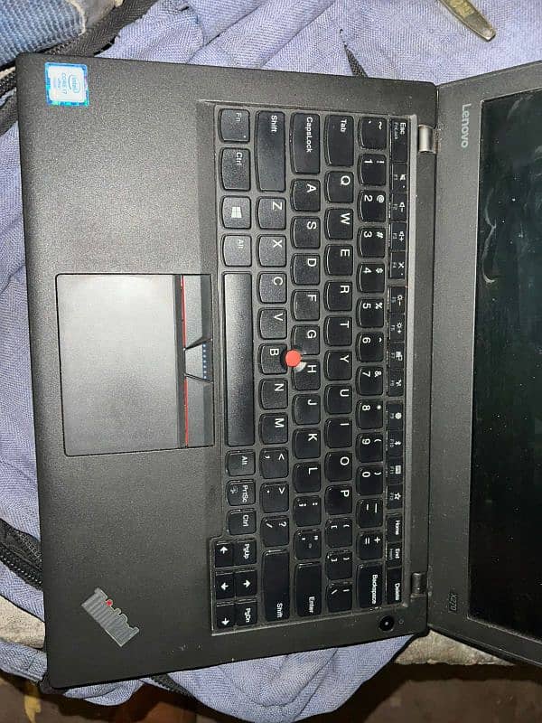 Core i7 Lenovo 8GB RAM & 256GB SSD 3