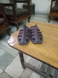 Service Peshawar Chappal