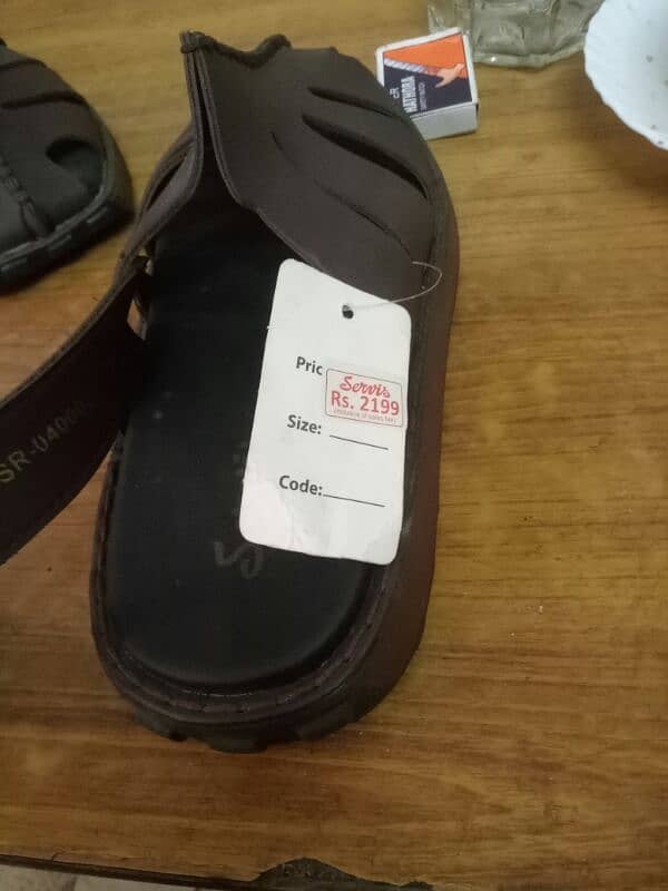 Service Peshawar Chappal 3