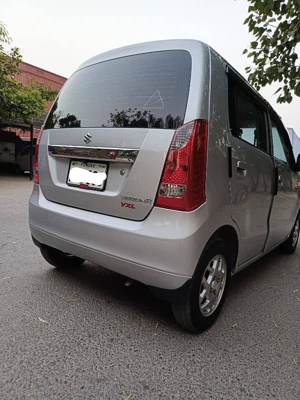 Suzuki wagonr 2021 in total geniune neat clean car 1st ownr low milage 3