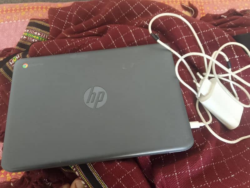 Chromebook 0
