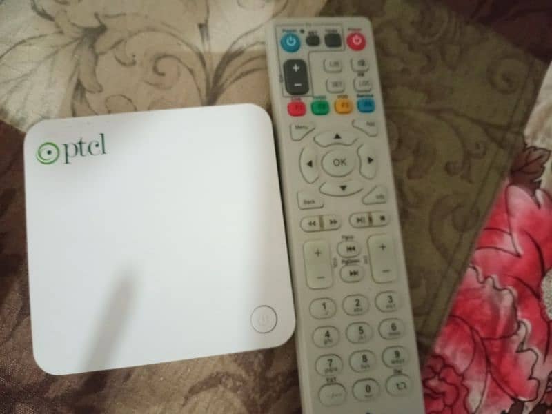 PTCL SMART TV BOX with Box 0