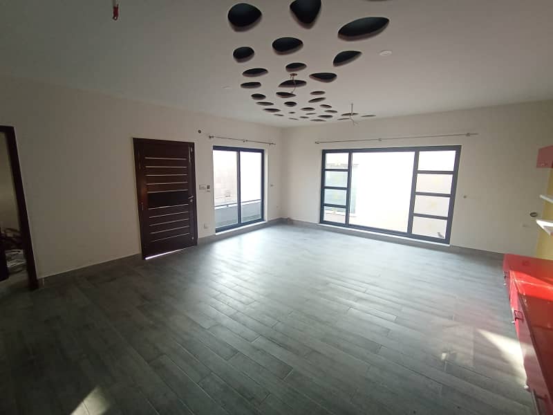 1 Kanal Full Basement Theater House For SALE In Phase 6 DHA 7