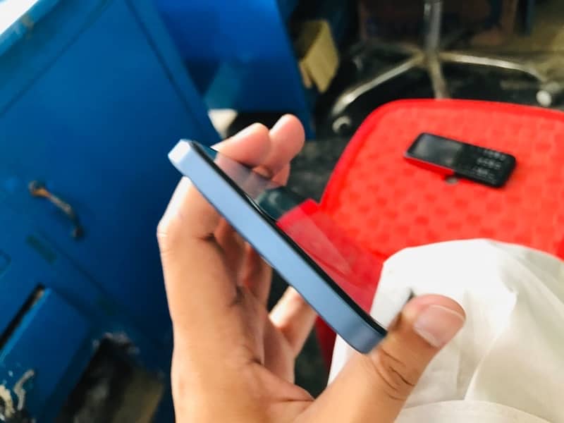 Realme C 63 6