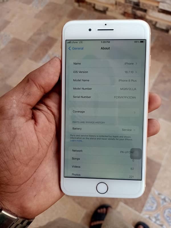 iphone 8 plus 64gb 10/10 condition pta aproved 2