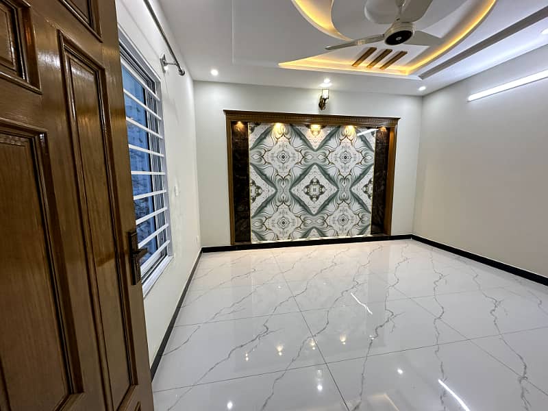 House For Sale In G-13 Islamabad | 10 Marla Brand New Designer House for sale in Islamabad 10