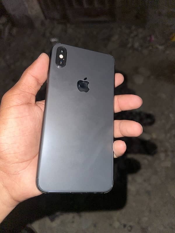 iphone XS Max 1