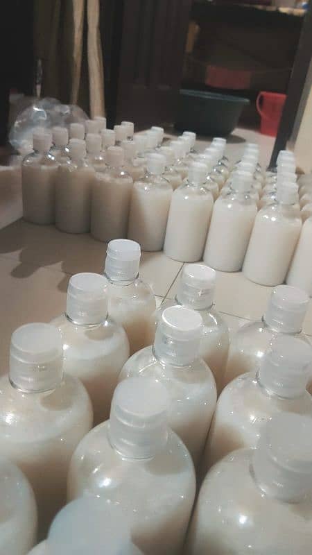 liquid detergent / hand wash / dishsoap available in bulk quantity 1