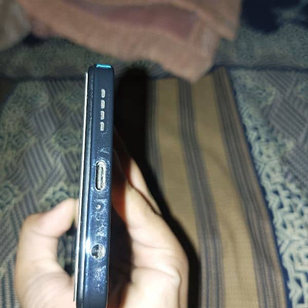 Infinix hot 40 8+8 , 256gb 3