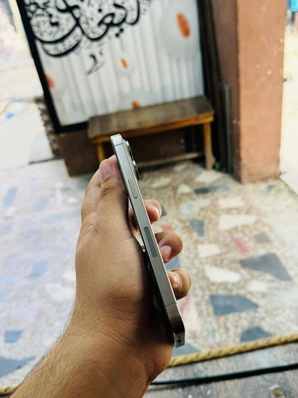 iphone 15 Pro Max Shesha Condition 2