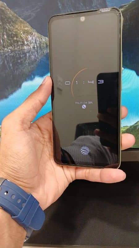 Vivo Y100 Open box mobile 8+256 GB Fingerprint on display 2