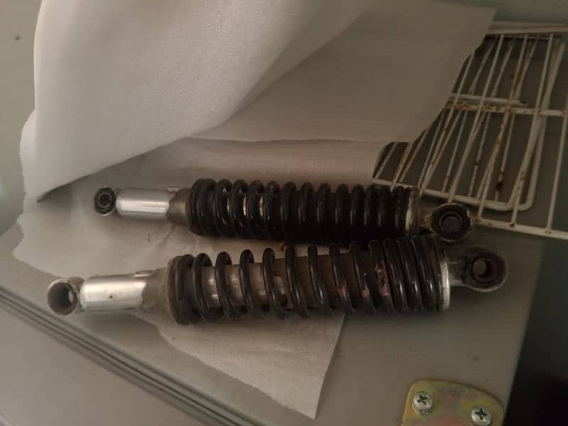 Suzuki 150 shock 0