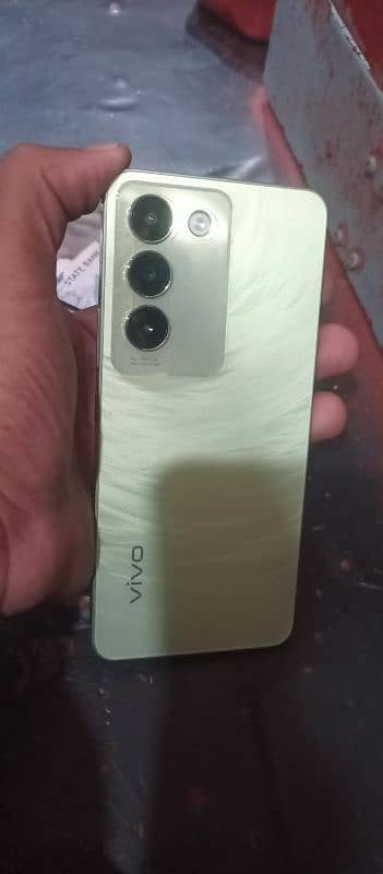 Vivo Y100 8+8/256 Gb 3