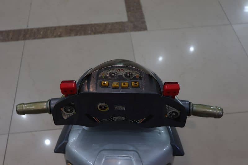 Kids' electric bike 4