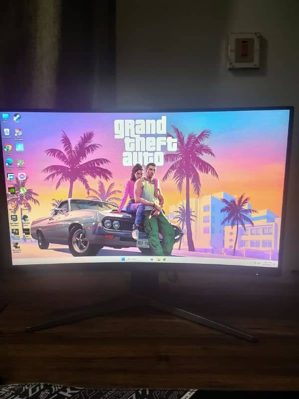 Curved Gaming Monitor Aoc C24G2 In 10/10 Condition 3