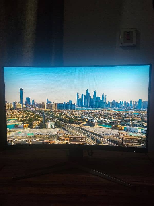 Curved Gaming Monitor Aoc C24G2 In 10/10 Condition 7